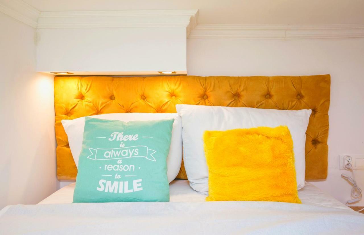 Berg Apartament Yellow 格但斯克 外观 照片